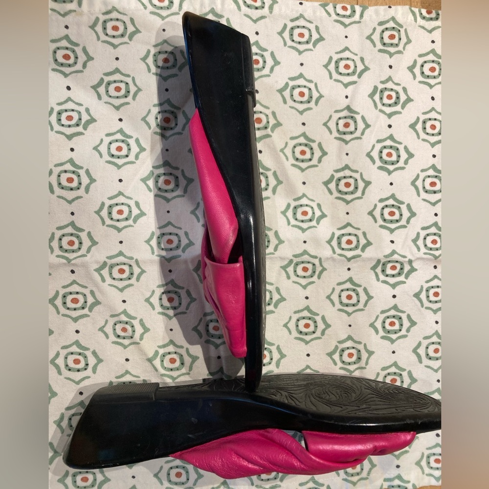 Vintage Sbiccca kitten heels. Size 6